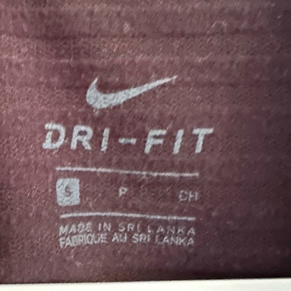 Nike long sleeve shirt - Picture 3 of 4